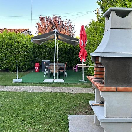 Jolie Villa Independante Climatisee 3 Chambres Tout Confort 6 Couchages, Piscine Chauffee 4 X 8 Disponible Selon Meteo De Mai A Fin Septembre, Jacuzzi 4 Places, Boulodrome Eclaire, Ping-Pong, Wifi, Proche Commerces Animaux Domestiques Sur Demande Bretenoux 외부 사진