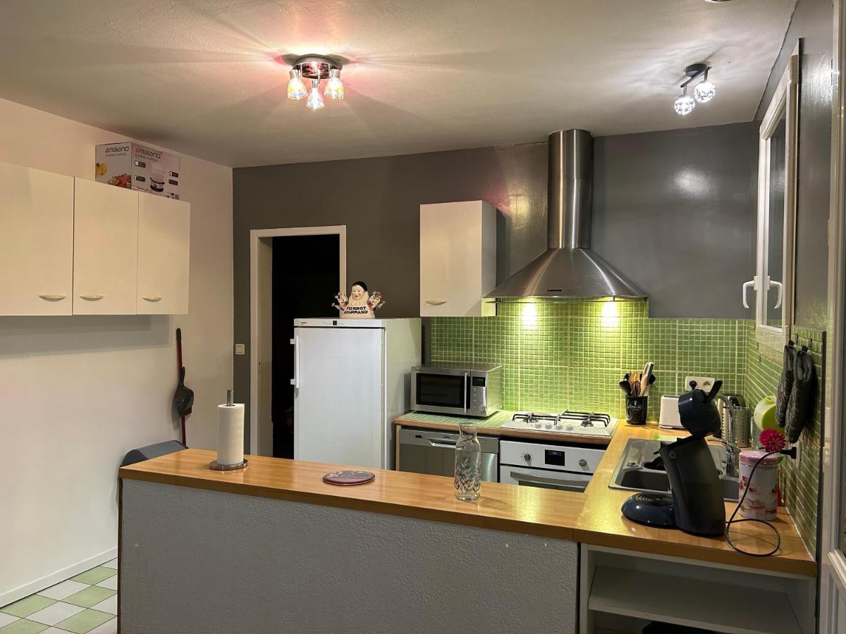Jolie Villa Independante Climatisee 3 Chambres Tout Confort 6 Couchages, Piscine Chauffee 4 X 8 Disponible Selon Meteo De Mai A Fin Septembre, Jacuzzi 4 Places, Boulodrome Eclaire, Ping-Pong, Wifi, Proche Commerces Animaux Domestiques Sur Demande Bretenoux 외부 사진